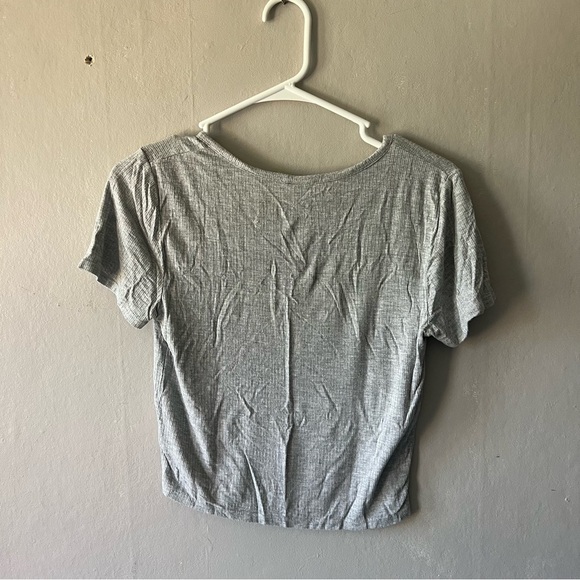 Wild Fable Grey Basic Tee Size Medium - Picture 5 of 5